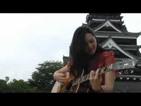 Marie Digby / Umbrella (at Kumamoto Castle_Japan)