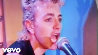 Stray Cats - Rock This Town (Official Music Video)