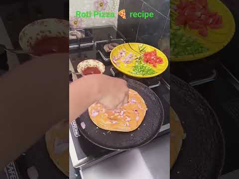 #Roti pizza recipe #Viral video #trending video #food #kichan #pizza #roti #shorts #reels #song