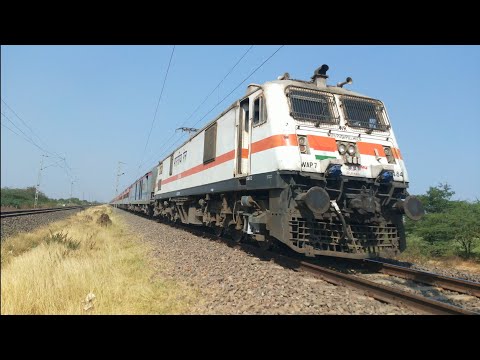 12993-Puri Weekly Sf Exp With BRC Wap-7 Honking Speed