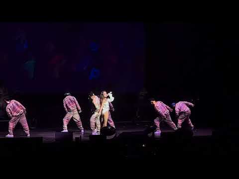 容祖兒 Joey Yung - Pretty Crazy【Joey Yung The Tour - Love In Vancouver 容祖兒巡迴演唱會•溫哥華站】2022.11.13