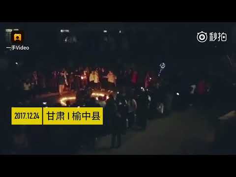 年度最心塞！大学生点蜡烛摆心表白失败，情侣用这场地撒狗粮