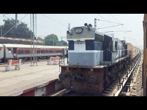 Wdm3a Engine Taking An Empty Train Coach To The Yard For Washing#uniquetrainengines#indianrailways