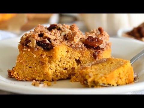 Gluten-Free Pumpkin Cake with Pecan Crumble