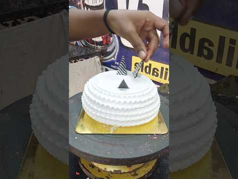 Dome shape vanilla cake design, fresh cream icing cake decorating ideas #trending #nandani #shorts