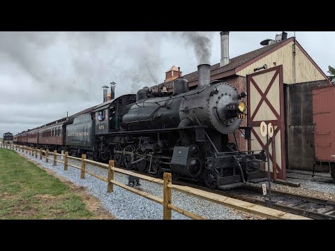 Norfolk and Western #475 Arriving at East Strasburg - Railfanning - Strasburg, PA (9/26/24)