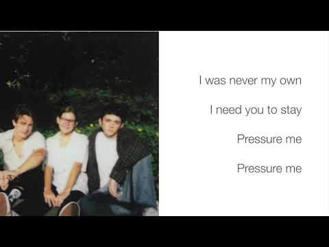 SIGH GIRL - Pressure Me lyrics