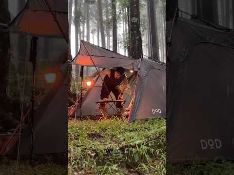 SOLO CAMPING HEAVY RAIN‼️ #shorts