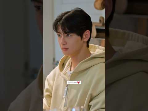 🗣️:”잠깐만“￼😊😋😂 #chaeunwoo #leedongmin #차은우 #이동민