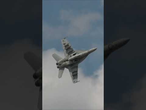 US Navy F-18 Super Hornet - EAA AirVenture 2023