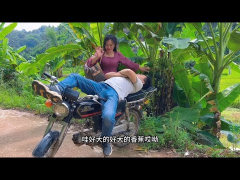 农村搞笑视频：摩的佬借宿