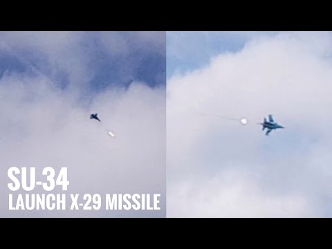 Su-34 Fullback launch X-29 air-to-surface missile and deploying flares in Ukraine.