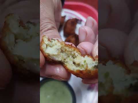 Fritters from leftover rice || chawal na bhajiya || best out of west  #food #cook #gujaraticuisine