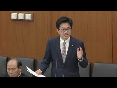 道下大樹　金融商品取引法等の一部・所得倍増→資産所得倍増に・賃金は上がってもそれ以上に物価が上がっている・老後二千万円問題・麻生太郎金融担当大臣・報告書の受取を拒否・公的年金では全く足りない他