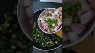 Bhindi sabzi recipe #recipe #ytshorts #viral l#bhindi #bhindirecipe #bhindisabzi #masalabhindirecipe