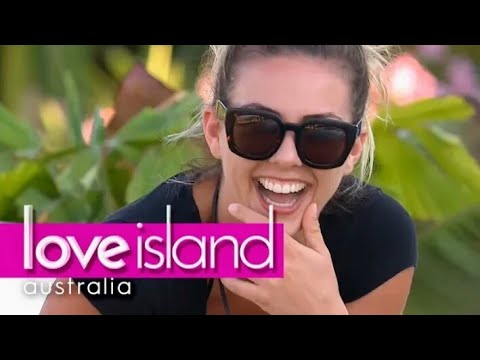 Jax surprises Shelby with a striptease | Love Island Australia (2018) HD