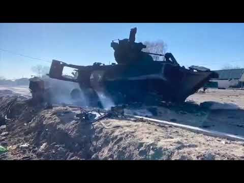 Ukrainian drone video show hit Russian armored cloumn by Ukrainian NLAW.