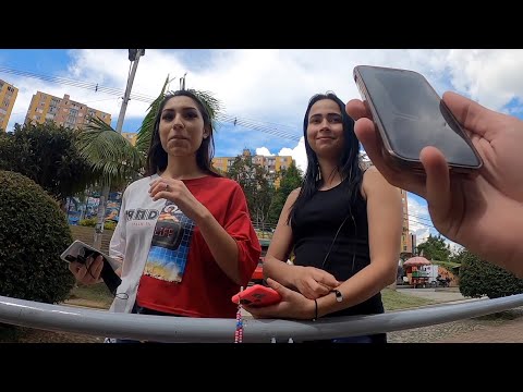 Would you say “NO” to these Medellin Hood Girls?🇨🇴