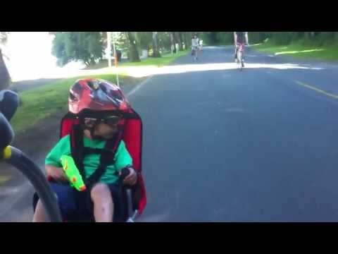 cycling & our Weehoo iGo bike trailer!