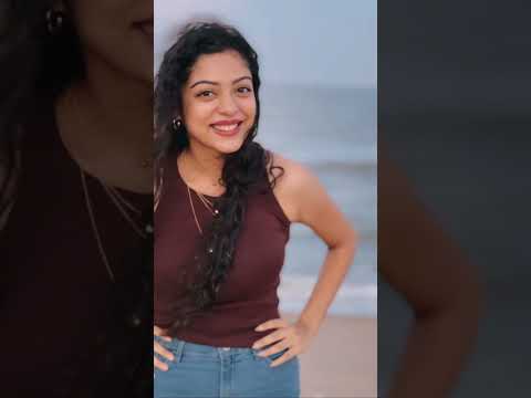 Varsha Bollamma Cute reel in Beach 😍 #varshabollamma #bigil