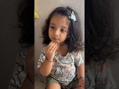 Toddlers snacks healthy cookies #kannadavlogs #cutebaby #todders #food #deepakiran #daughter #eat