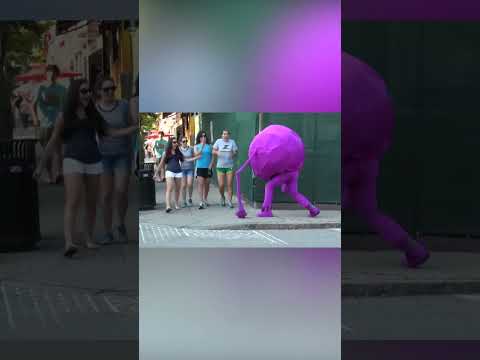 One-Eyed Alien Surprise: Sidewalk Reactions!