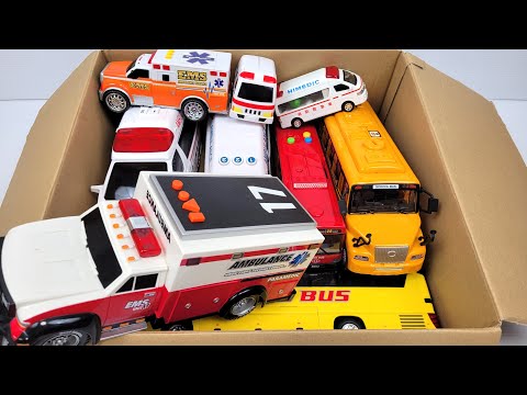 救急車とバスのミニカーが走る！緊急走行！坂道走行。Ambulance and Bus miniature cars run! Emergency driving! Hill driving