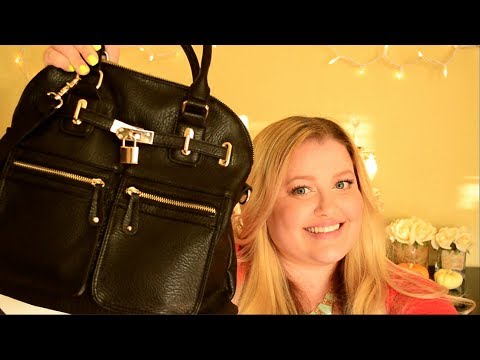 WHAT'S IN MY PURSE?! 2013