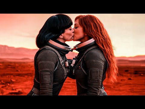 SHOCKING! Astronaut Women Kiss on Mars💋 - Lesbian Kissing