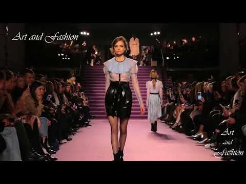 Runway Fashion   Artistic Expression 18