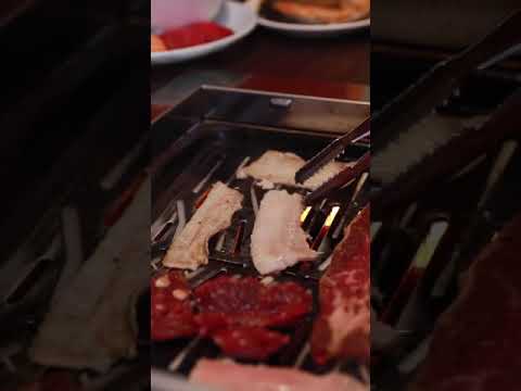 Food ASMR - Mccully buffet yakiniku (Honolulu, Hawaii) #shorts