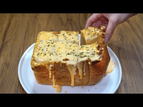 Cheese Garlic Bread / Home Cafe Desserts