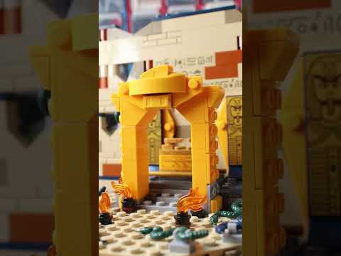 Building the LEGO Indiana Jones - Escape from the Lost Tomb set