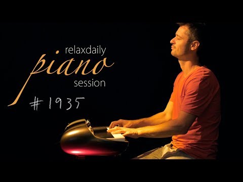 Calm Music - relaxing piano music for a healthy you [1935]