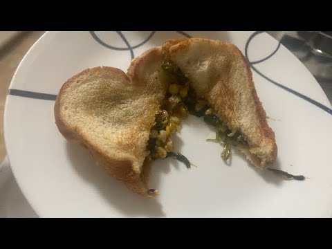 Spinach and Corn Cheese Sandwich