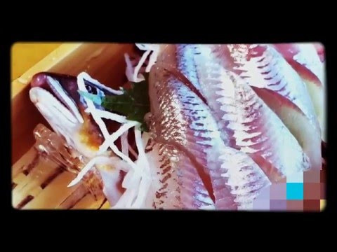 【珍！】生きの良いアユの活け造り 食事　Fish of Japan