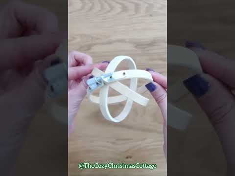 Quick Christmas Ornament Craft #christmas #craft #shorts #thecozychristmascottage