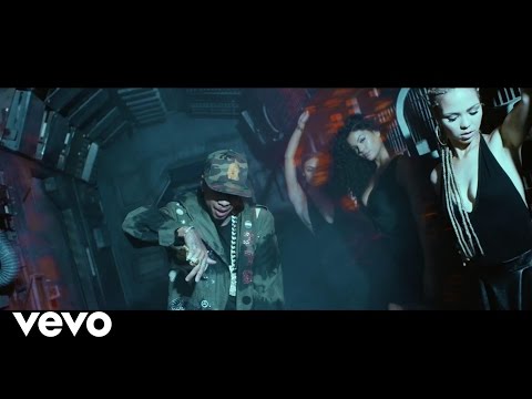 Tyga - Bu$$in Out Da Bag