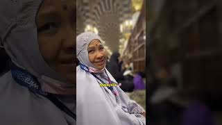 Asking Muslims where they're from in Madinah