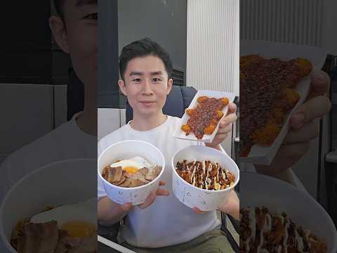 Internet cafe's popular menu eating show