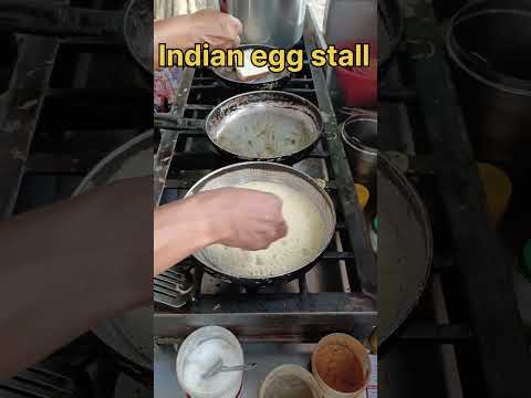 Indian egg stall 😋#खतौली का😱 famous ऑमलेट#eggrecipes#eggdishes#shorts