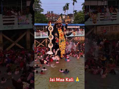 Jai Jai Maa Rani Maa 🙏🙏🙏#maa #maakali #maakalistatus #jaimaakali #kalipuja2024 #kolkata