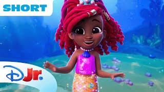 Disney Jr.’s Ariel Mermaid Tales Short #1 🧜🏾‍♀️ | Shimmer Song ✨ | The Little Mermaid | @disneyjr