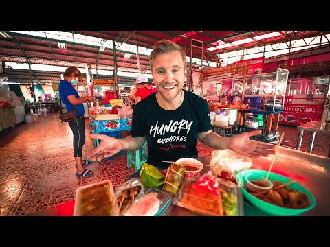 $1 Street Food in Bangkok / THAI Food for 30 Baht / Thailand Floating Market Tour