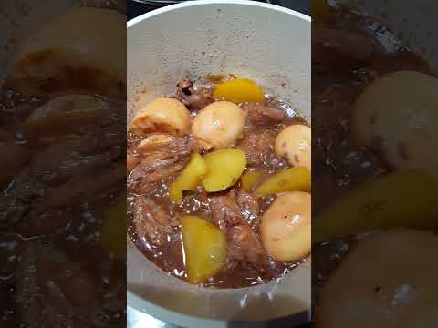 Chicken Adobo with Catsup |  Mas masarap pag may catsup | And buhay ang kulay ng adobo