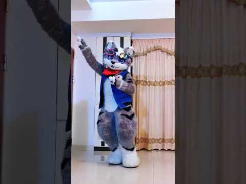 Just #keepup #dance at home~ #keepupdance #viral #fursuiter #furrycommunity