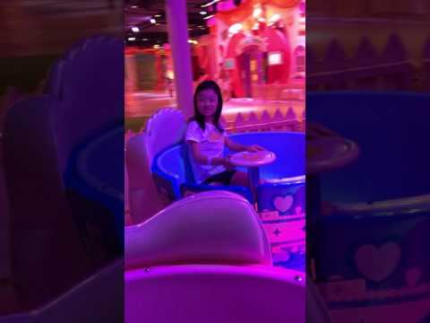 葉泳新加坡Hello kitty land2017