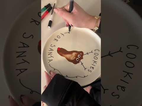 Making a Christmas plate for my baby