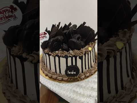 Chocolate overloaded cake design 🎂🍫 #music #love #cake #sarika #ytshorts