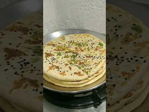 Kulcha recipe | Aloo Kulcha #shorts #ytshorts  #streetfood #recipe #kulcha #alookulcha